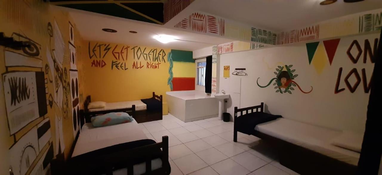Knock Knock Hostel Curitiba Kültér fotó